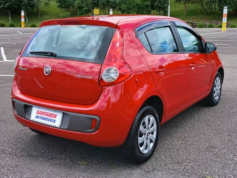 FIAT - PALIO - 2014/2015 - Vermelha - R$ 38.900,00