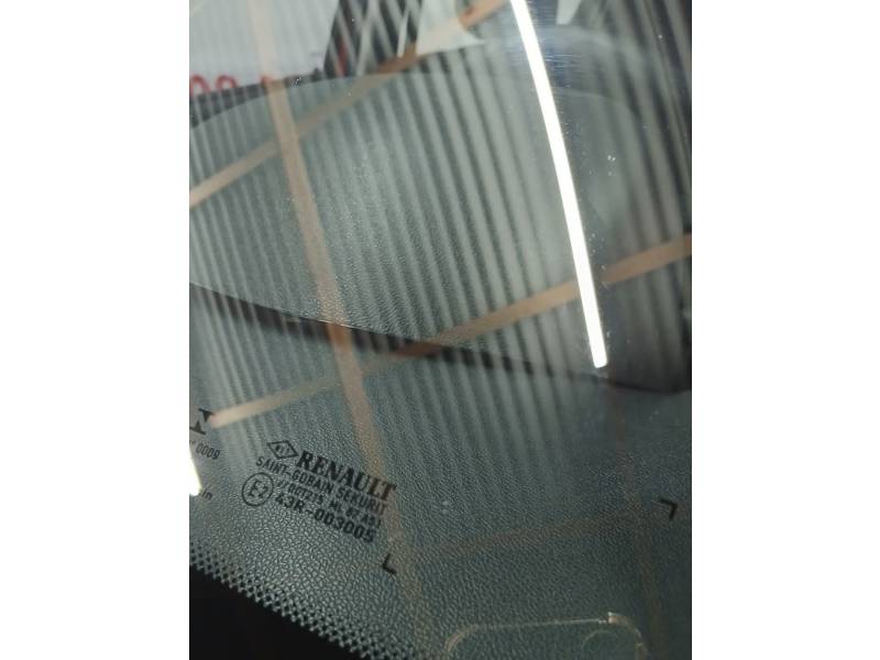 RENAULT - SANDERO - 2014/2014 - Vermelha - R$ 33.900,00