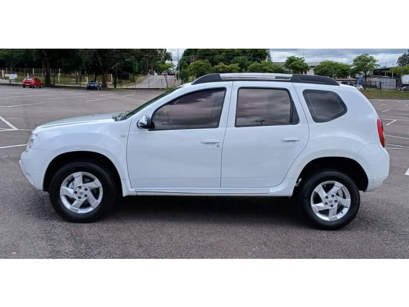 RENAULT - DUSTER - 2012/2012 - Branca - R$ 47.900,00