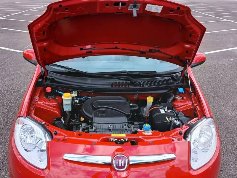 FIAT - PALIO - 2014/2015 - Vermelha - R$ 38.900,00