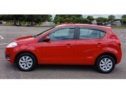 FIAT - PALIO - 2014/2015 - Vermelha - R$ 38.900,00