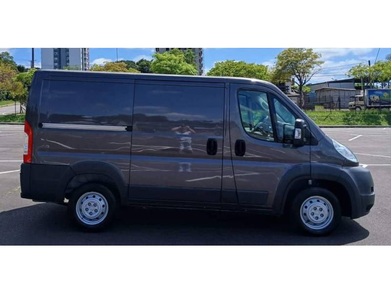 FIAT - DUCATO - 2018/2018 - Cinza - R$ 142.900,00