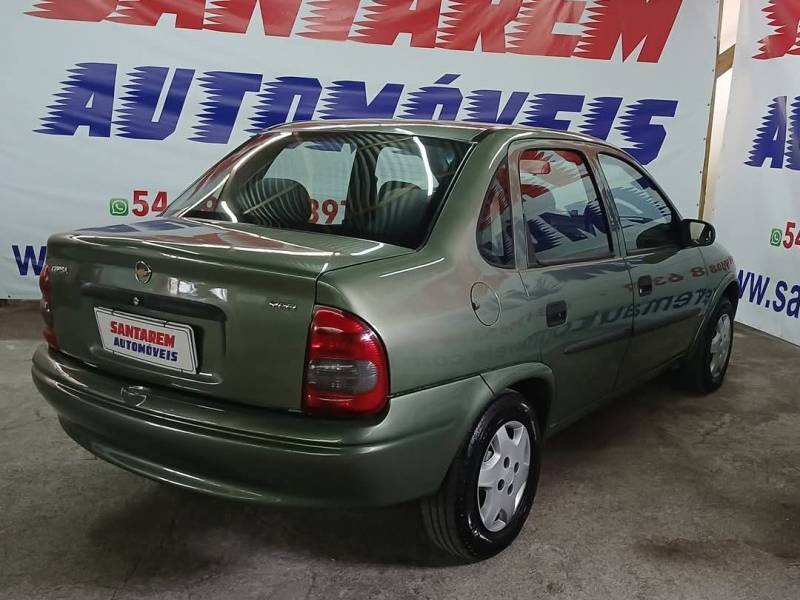 CHEVROLET - CORSA - 2000/2001 - Verde - R$ 16.900,00