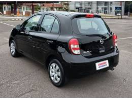 NISSAN - MARCH - 2012/2013 - Preta - R$ 35.900,00