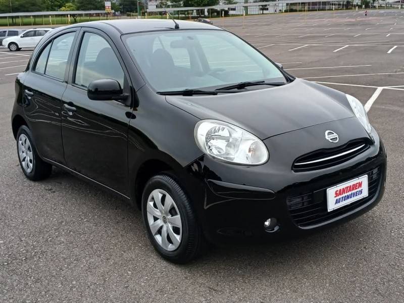 NISSAN - MARCH - 2012/2013 - Preta - R$ 35.900,00