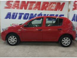 RENAULT - SANDERO - 2014/2014 - Vermelha - R$ 33.900,00