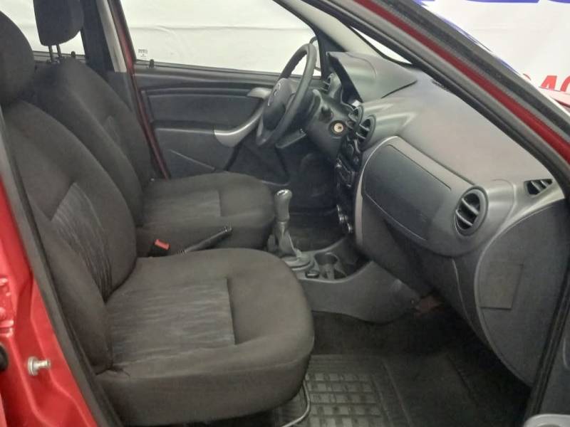 RENAULT - SANDERO - 2014/2014 - Vermelha - R$ 33.900,00