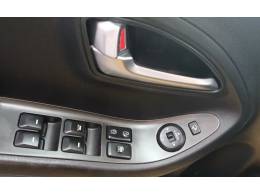 KIA MOTORS - PICANTO - 2011/2012 - Amarela - R$ 38.900,00