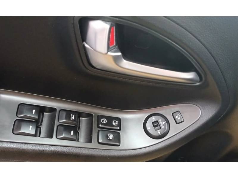 KIA MOTORS - PICANTO - 2011/2012 - Amarela - R$ 38.900,00