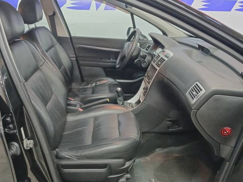 PEUGEOT - 307 - 2009/2010 - Preta - R$ 30.900,00