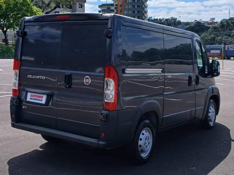 FIAT - DUCATO - 2018/2018 - Cinza - R$ 142.900,00