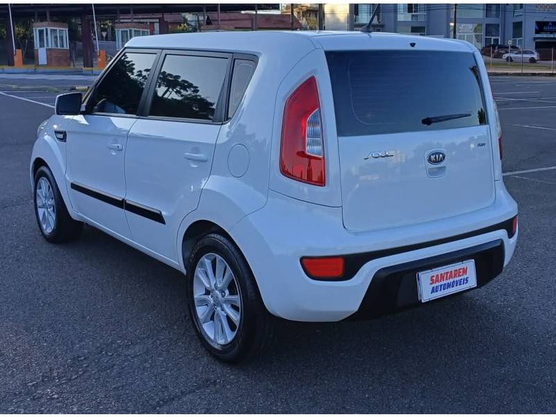 KIA MOTORS - SOUL - 2011/2012 - Branca - R$ 43.900,00