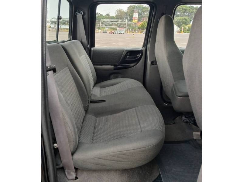 FORD - RANGER - 2004/2004 - Preta - R$ 54.900,00