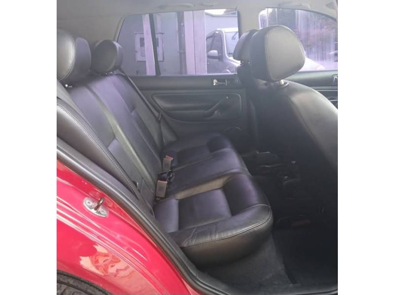 VOLKSWAGEN - GOLF - 2006/2007 - Vermelha - R$ 38.900,00