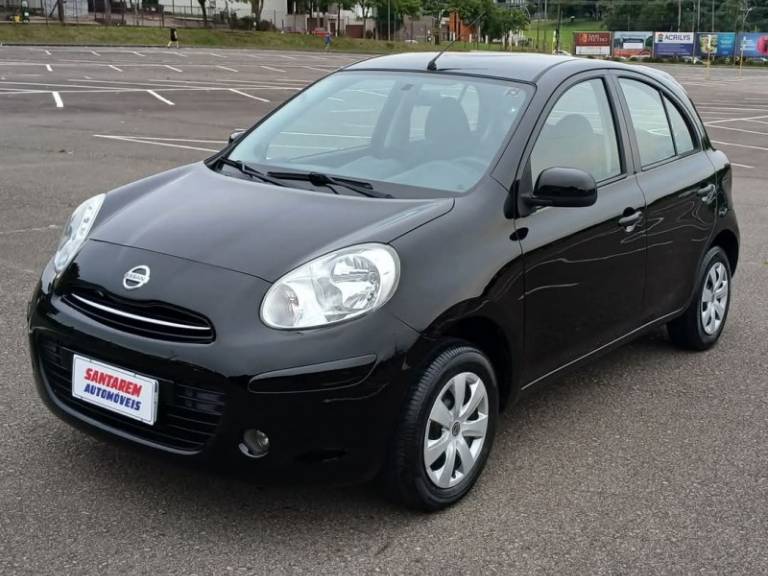 NISSAN - MARCH - 2012/2013 - Preta - R$ 35.900,00