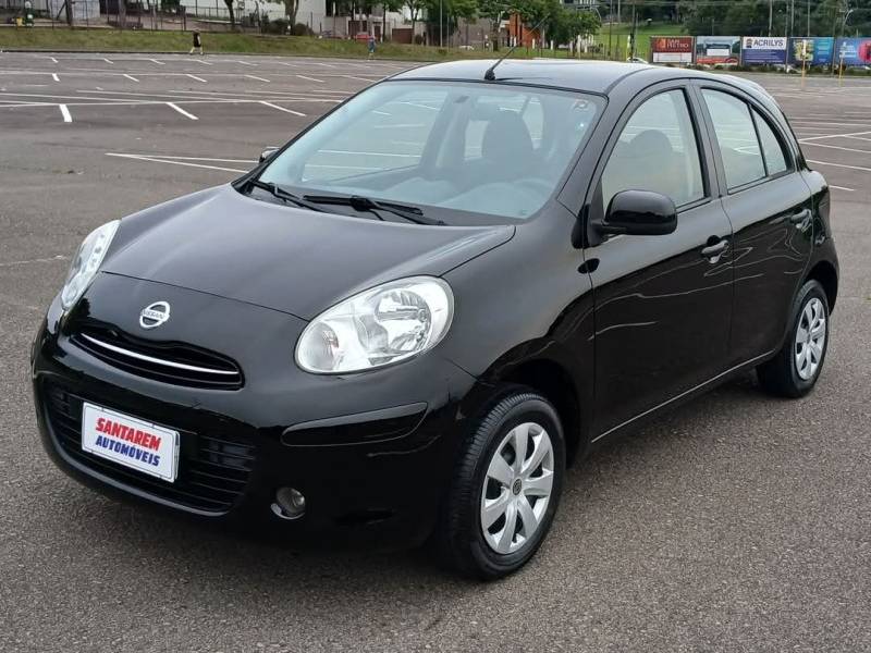 NISSAN - MARCH - 2012/2013 - Preta - R$ 35.900,00