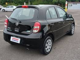 NISSAN - MARCH - 2012/2013 - Preta - R$ 35.900,00