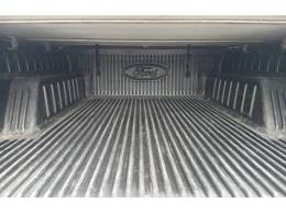 FORD - RANGER - 2004/2004 - Preta - R$ 54.900,00